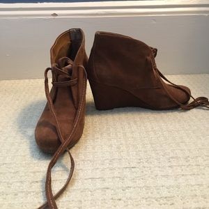 Dolce Vita suede wedges